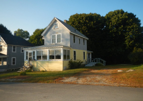 13 Grindle Street, Lincoln, Maine 04457, 3 Bedrooms Bedrooms, 8 Rooms Rooms,1 BathroomBathrooms,House,Active,13 Grindle Street,1032