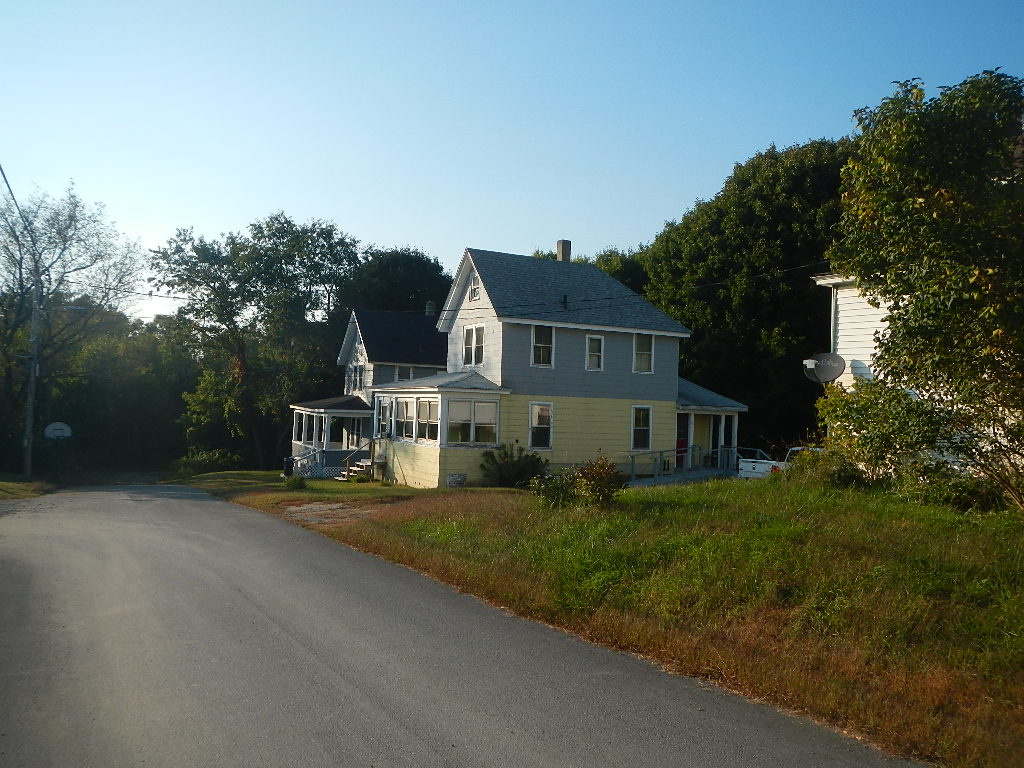 13 Grindle Street, Lincoln, Maine 04457, 3 Bedrooms Bedrooms, 8 Rooms Rooms,1 BathroomBathrooms,House,Active,13 Grindle Street,1032